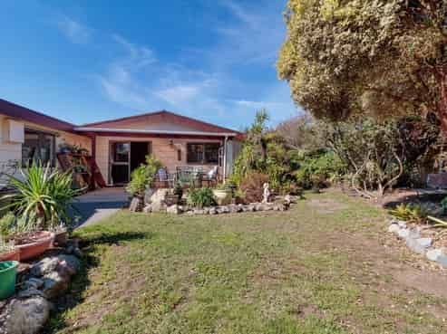 7/10 Clifton Road, Haumoana