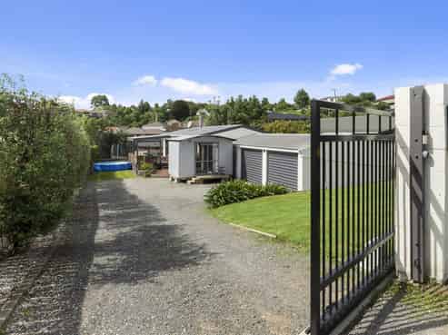 85 Harrisfield Drive, Hairini