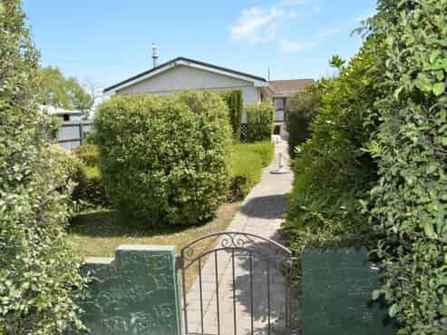 1271 Main North Road, Waikuku