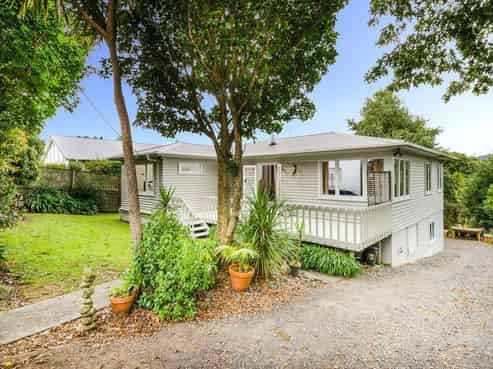 60 Mcentee Road, Waitakere