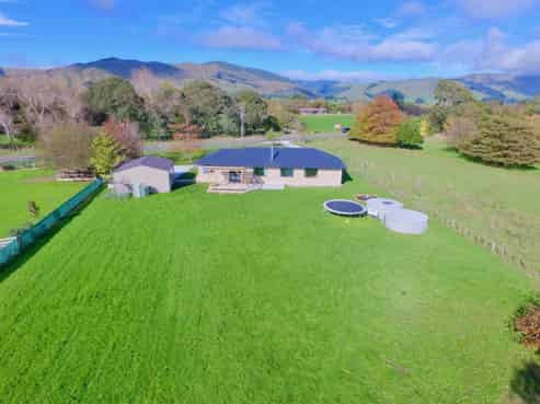 841 Makerua Road, Tokomaru