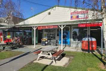 Established Specialty Food and Gift Store - Waipu