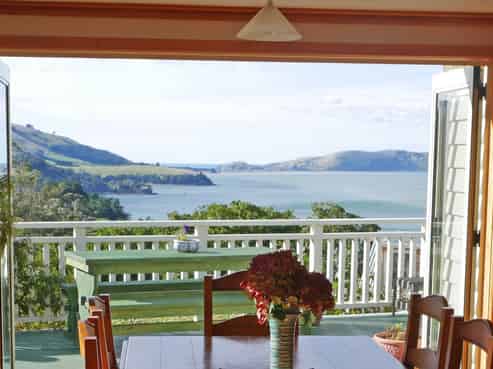 16 Henry Street, Careys Bay