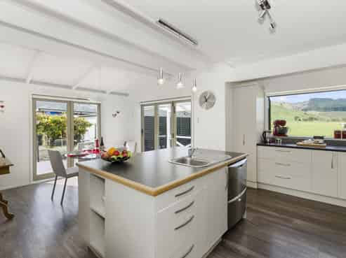 22 Ferndale Drive, Kawakawa Bay