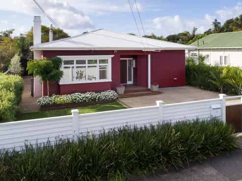 38 Cambourne Road, Sandringham
