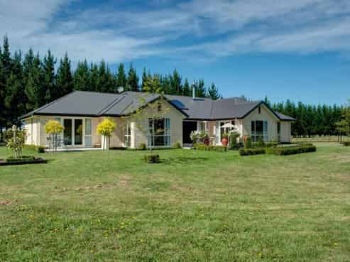 153 Birch Hill Road, Okuku