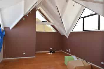 ESTABLISHED COMMERCIAL BUILDING