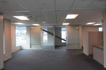 TASTEFUL TE RAPA OFFICE