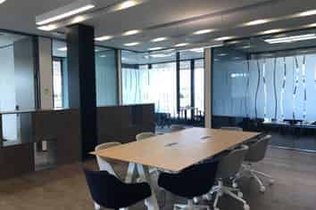 Premium airport offices at Quad 7