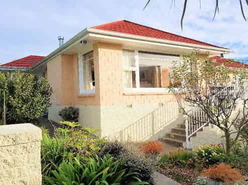 27 Whero Avenue, Diamond Harbour