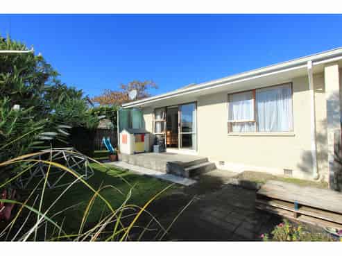 141C Maxwell Road, Redwoodtown