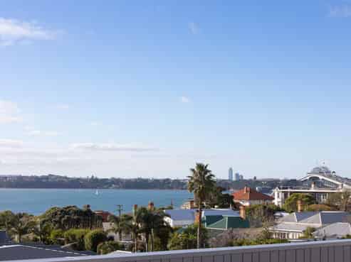 10/27 Wallace Street, Herne Bay