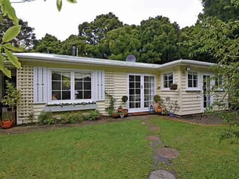 54 Marama Avenue South, Otatara