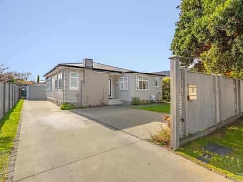 43 Lincoln Avenue, Epuni