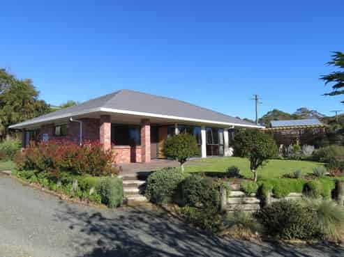 35 Kea Street, Piopio