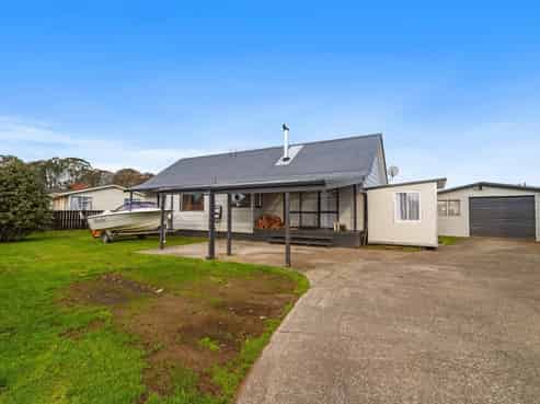 29 Matthew Place, Kawaha Point