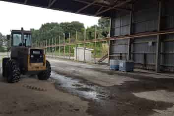 Bottom Workshop For Lease