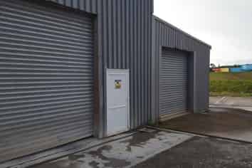 Bottom Workshop For Lease