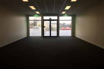 Retail Space - Main Road Visibility