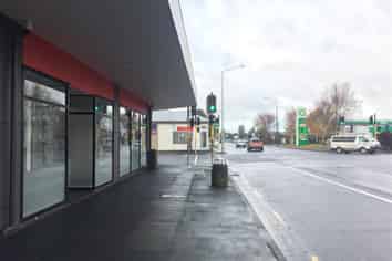 Retail Space - Main Road Visibility