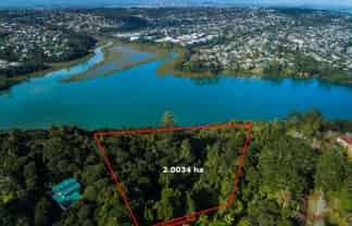 137 Upper Harbour Drive, Greenhithe