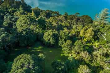 137 Upper Harbour Drive, Greenhithe