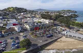 Prime road front opportunity