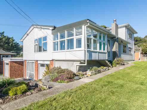 18 Robert Street, Newlands