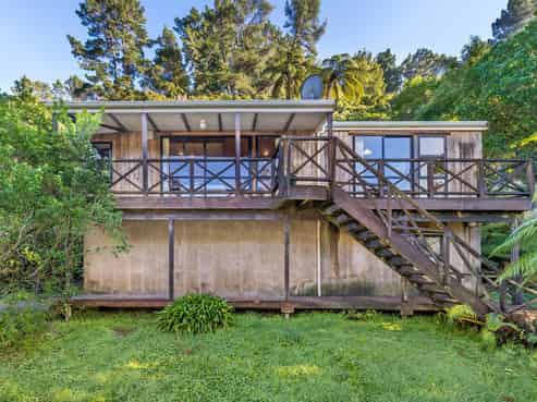 34 Wyndham Road, Pinehaven