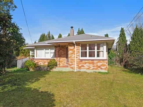 31 Lisa Crescent, Mangakakahi