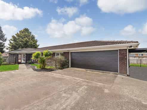 5 Barnhill Crescent, Pahurehure