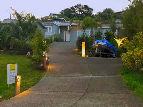 25 Hamilton Road, Surfdale