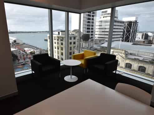 PROFESSIONAL OFFICES IN ZURICH HOUSE