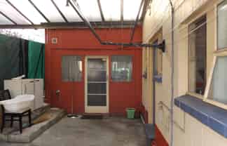 965 Colombo Street, Saint Albans