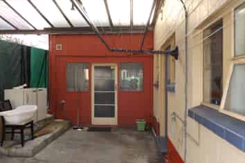 965 Colombo Street, Saint Albans