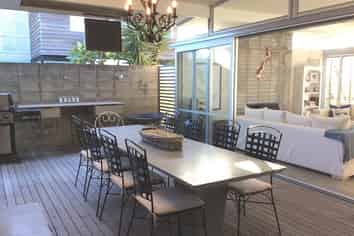 152 Sands Crescent, Matarangi