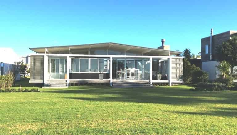 152 Sands Crescent, Matarangi