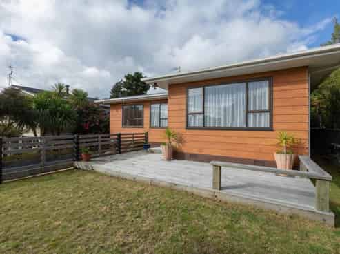 21 Dale Road, Raumati South
