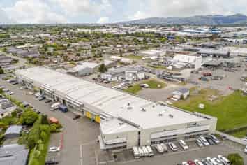 Cost effective office/showroom