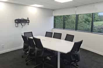 Excellent office opportunity