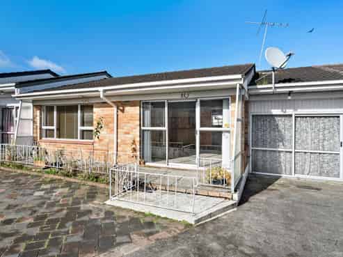 2/75 Coronation Road, Papatoetoe
