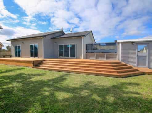 25 Hall Place, Foxton Beach