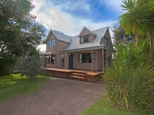 59 Barrett Road, Riverhead