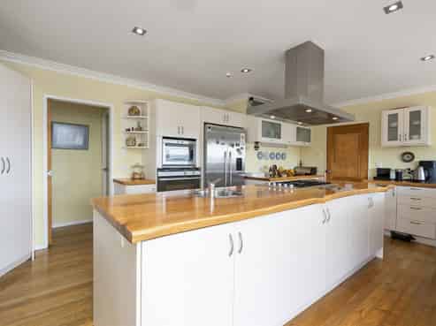 22 Chapel Street, Russell