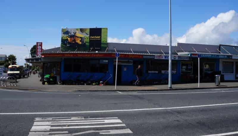 571 Devon Street West, Blagdon