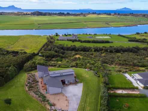 42 Flagstaff Terrace, Waipu