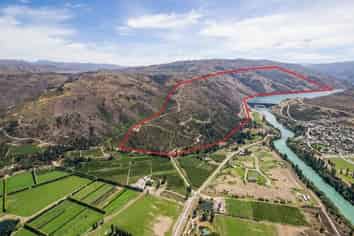  Earnscleugh Road and Fruit-Growers Road, Clyde