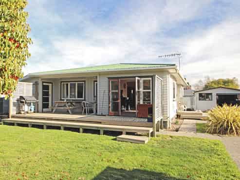 15 Fleming Crescent, Maraenui