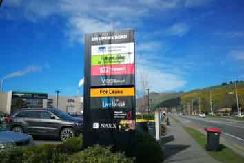 Option on Opawa - tidy suburban office