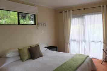 Water Front Lodge, Great Barrier Island